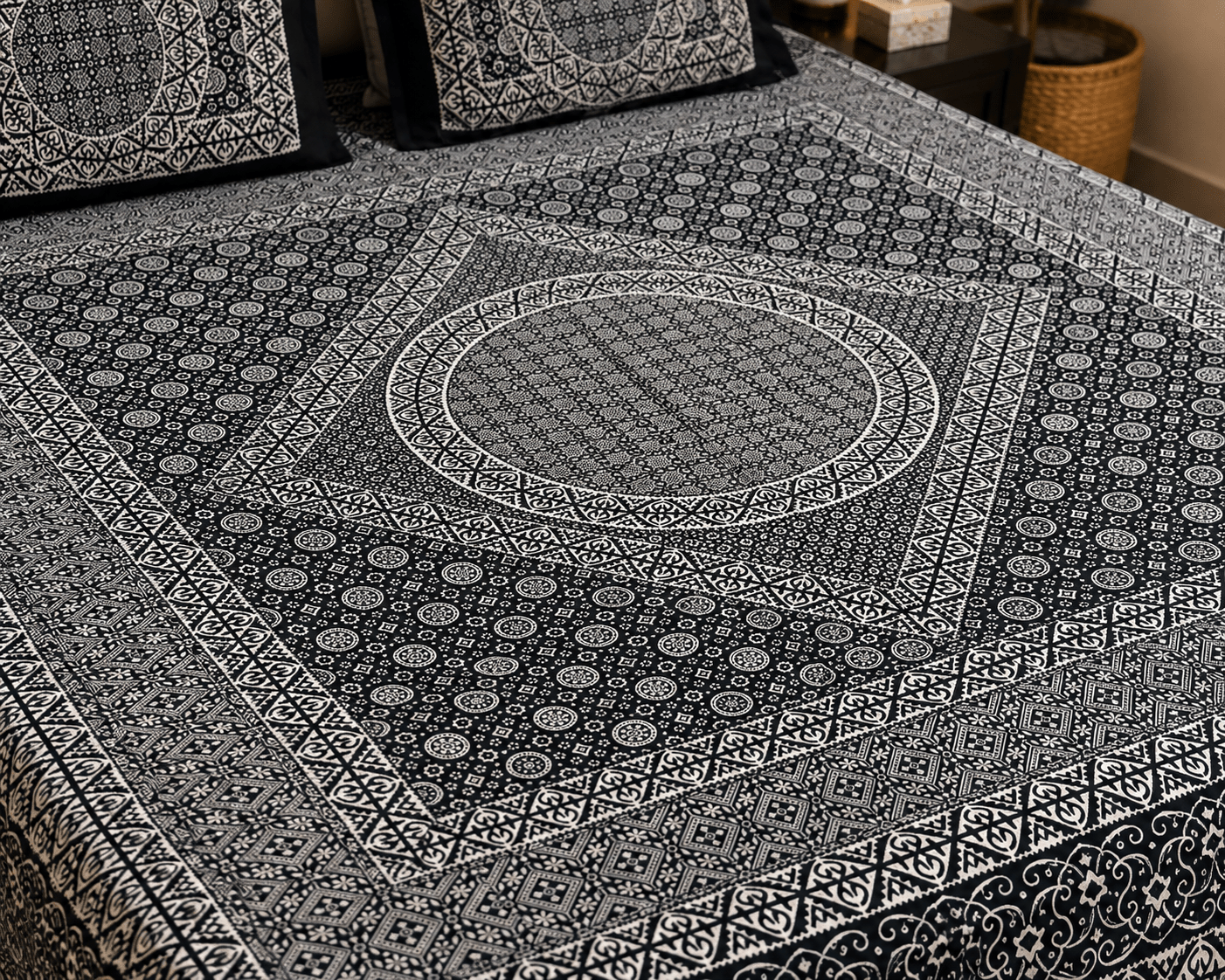 Ajrak Noir Bedsheet Set - 3pcs - Burgundy